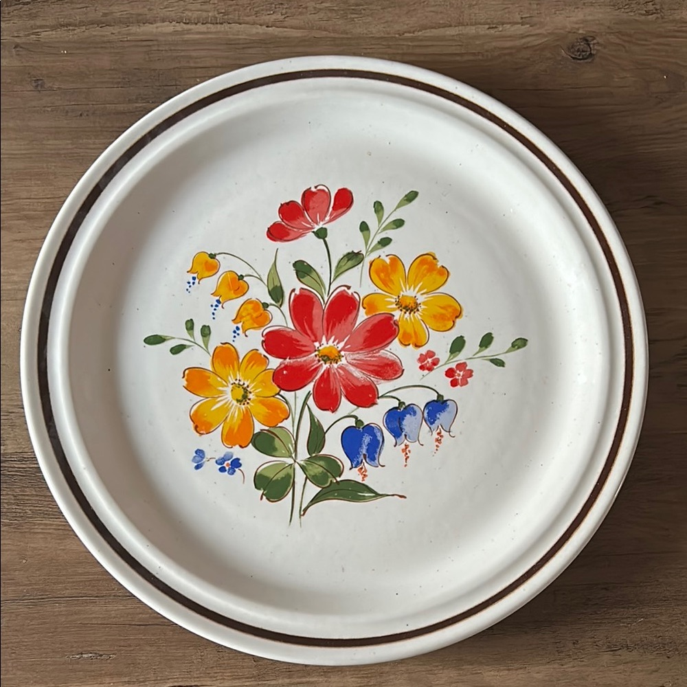 Vintage Ryuho stoneware Floral Ceramic serving platter 12.25 inches